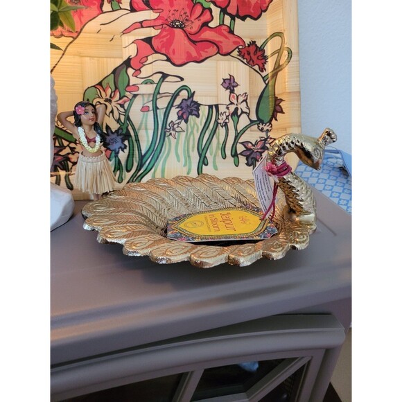 Gold Peacock Jewelry/Soap Dish - Picture 2 of 10